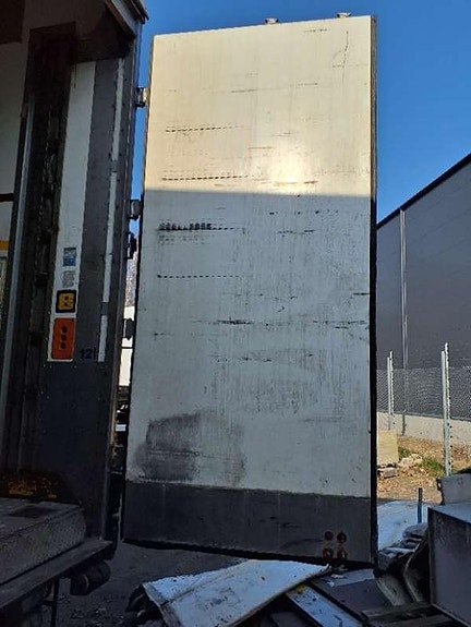 VAK OY Trailer Reefer Drawbar Straight 7 of 9