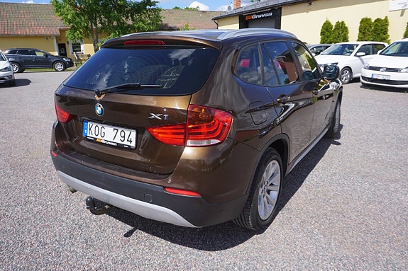 BMW X1 3 of 5