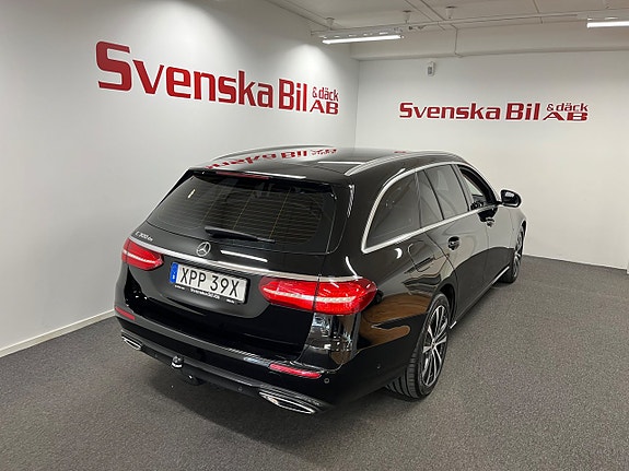 Mercedes-Benz E300 de 8 of 25
