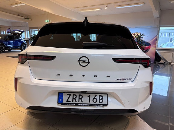 Opel Astra 4 of 5
