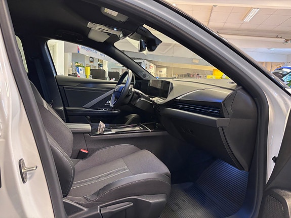 Opel Astra 11 of 16