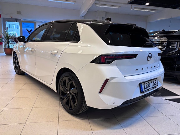 Opel Astra 3 of 5