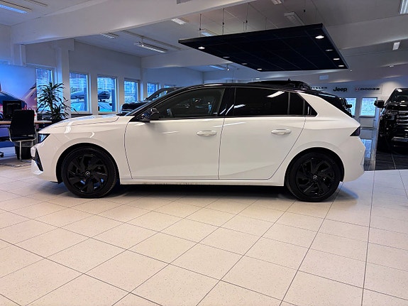 Opel Astra 2 of 5
