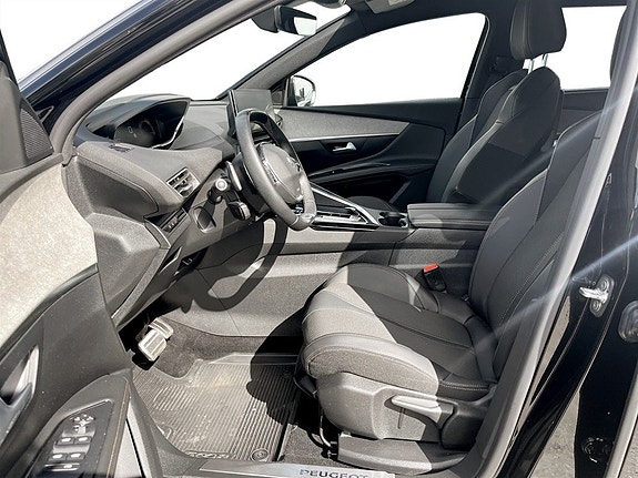 Peugeot 5008 5 of 5