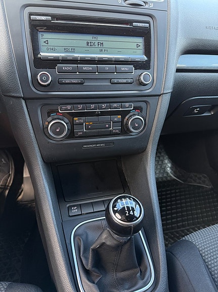 Volkswagen Golf VI 12 of 19