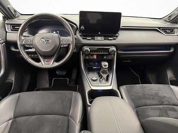 Toyota RAV4 24 of 30