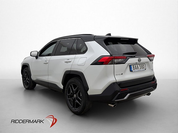 Toyota RAV4 4 of 30