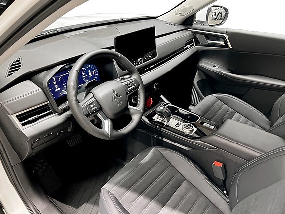 Mitsubishi Outlander 6 of 14