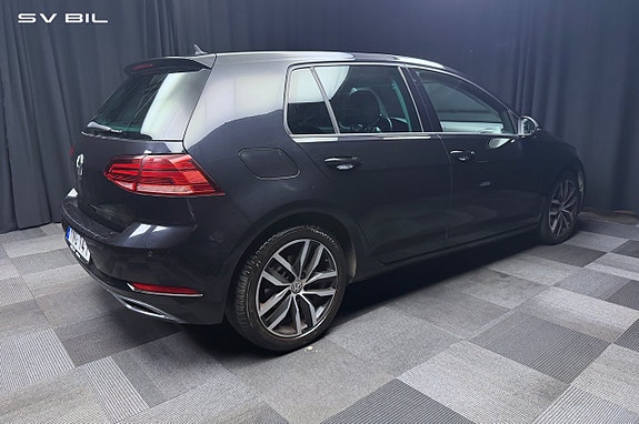 Volkswagen Golf VII 9 of 30