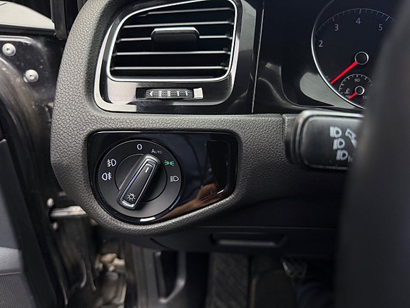 Volkswagen Golf VII 19 of 30