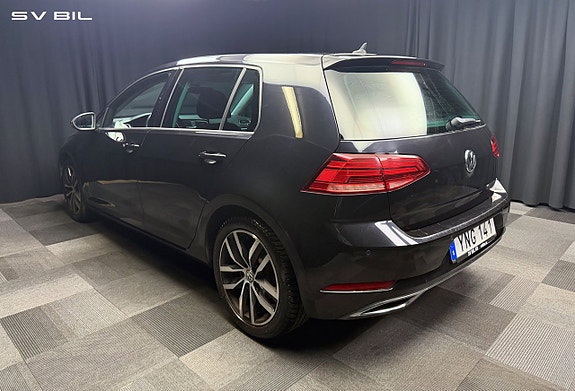 Volkswagen Golf VII 11 of 30