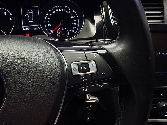 Volkswagen Golf VII 22 of 30