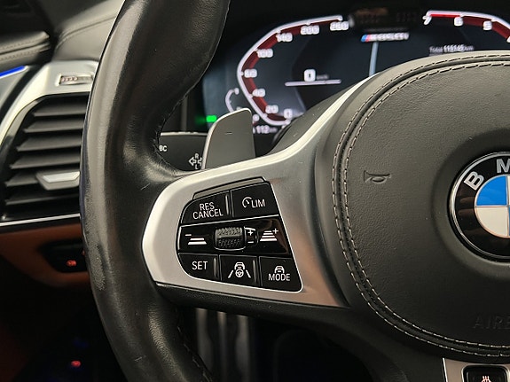 BMW M850i 17 of 30