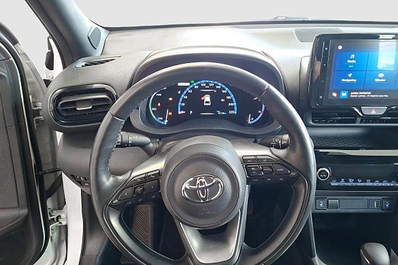 Toyota Yaris Cross 12 of 14