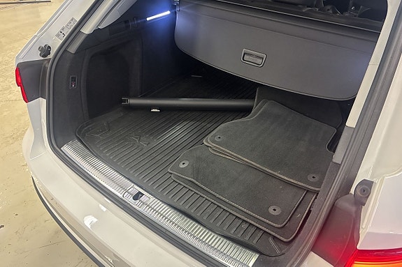 Audi A4 7 of 16