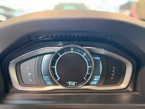 Volvo S60 13 of 17