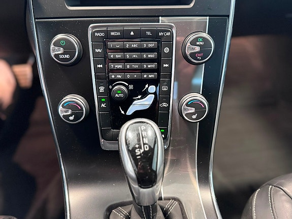 Volvo S60 14 of 17