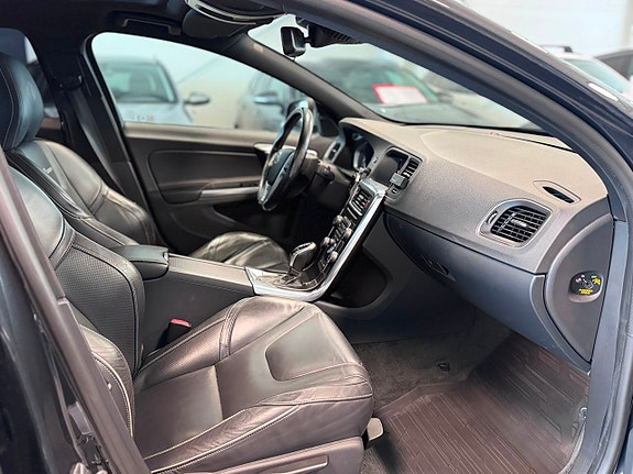 Volvo S60 9 of 17