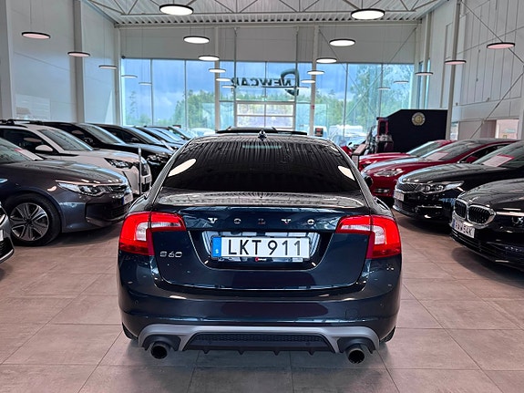 Volvo S60 5 of 5