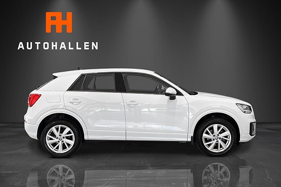 Audi Q2 4 of 5