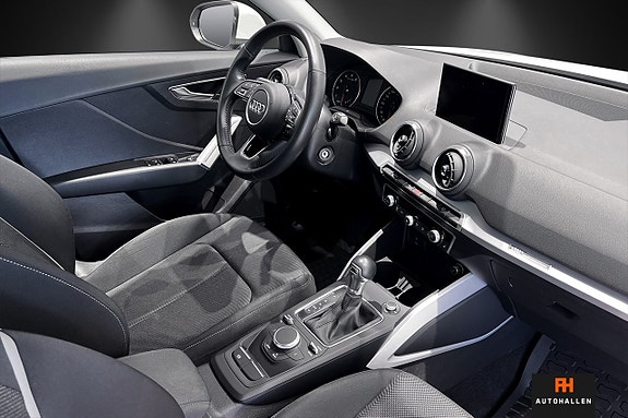 Audi Q2 22 of 22