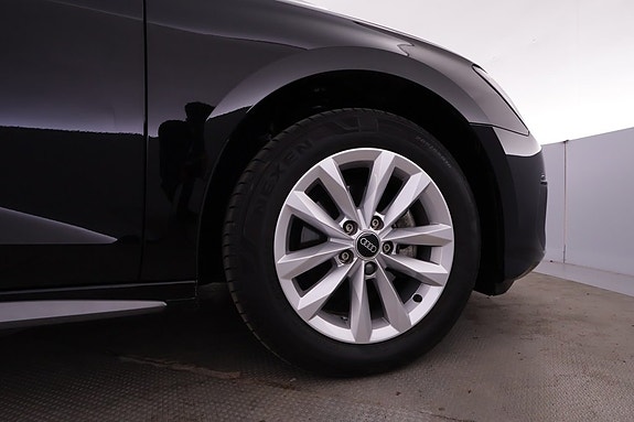 Audi A3 4 of 5