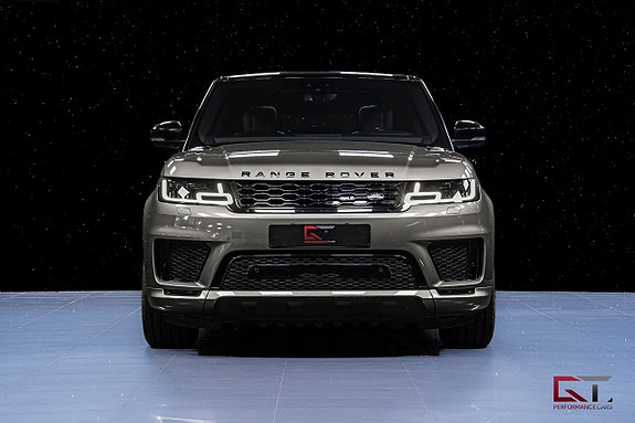 Land Rover Range Rover Sport 3 of 5