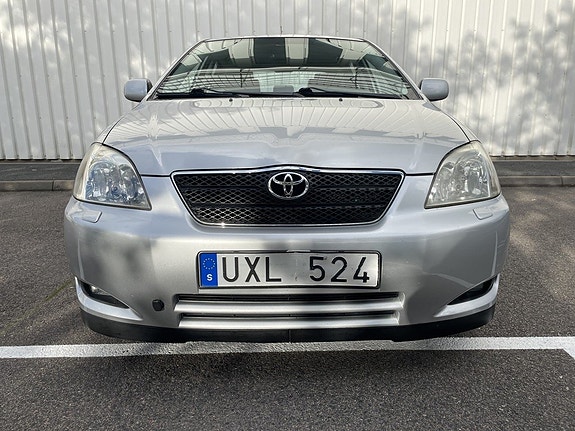 Toyota Corolla 2 of 16