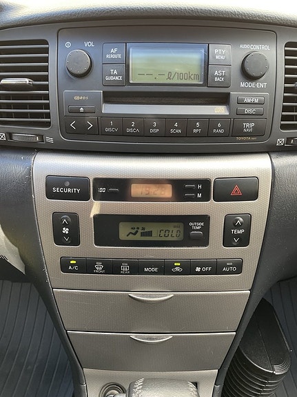 Toyota Corolla 10 of 16