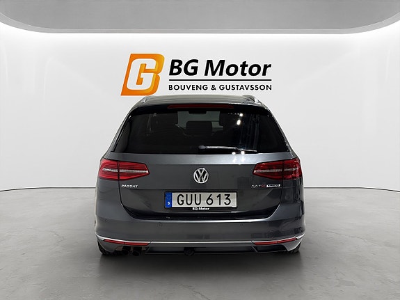 Volkswagen Passat 5 of 5