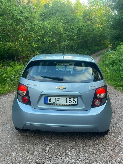Chevrolet Aveo 3 of 5