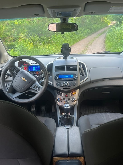 Chevrolet Aveo 4 of 5