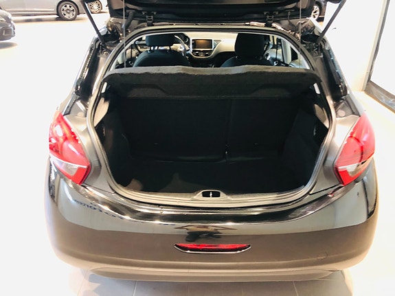 Peugeot 208 9 of 9