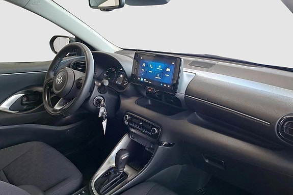 Toyota Yaris 7 of 13