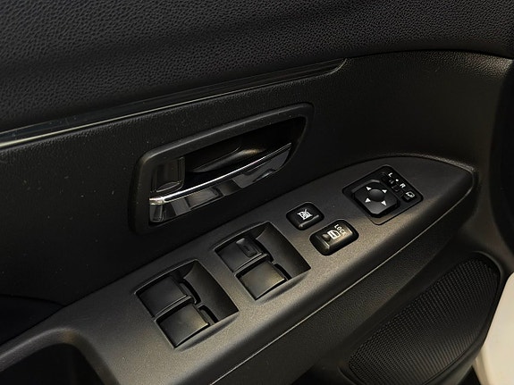 Mitsubishi ASX 15 of 25