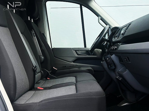 Volkswagen Crafter 11 of 23