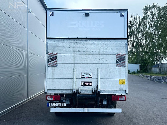 Volkswagen Crafter 4 of 5