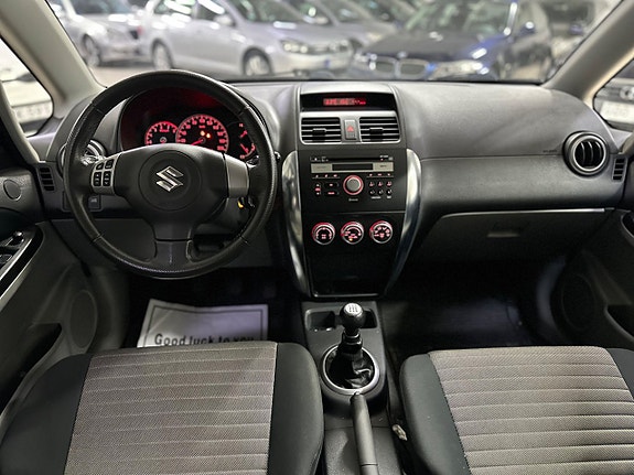 Suzuki SX4 12 of 17