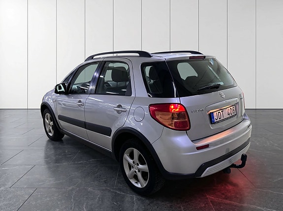 Suzuki SX4 10 of 17