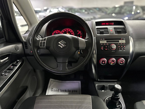 Suzuki SX4 13 of 17