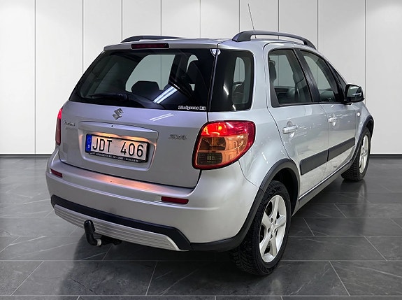 Suzuki SX4 6 of 17
