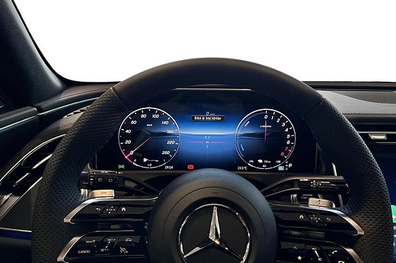 Mercedes-Benz E300 e 7 of 16