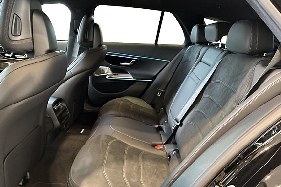 Mercedes-Benz E300 e 11 of 16