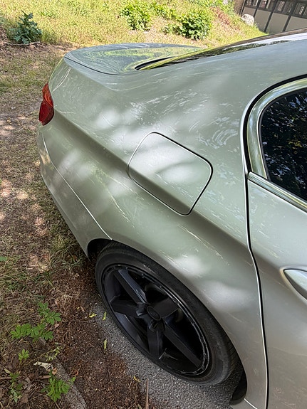 BMW 535i 4 of 5