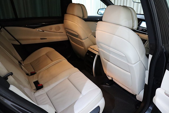 BMW 530d 13 of 30