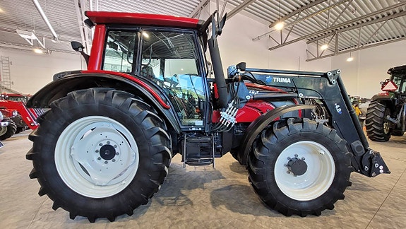 Valtra N111E / Lastare 7 of 12