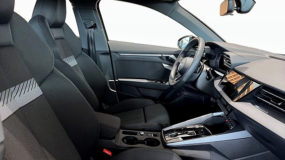 Audi A3 3 of 5