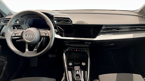 Audi A3 4 of 5