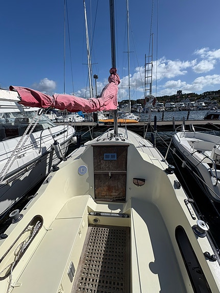 Välbevarad Maxi 77 med ny klädsel invändigt 2 of 5