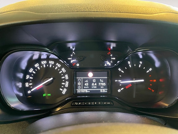 Citroen Berlingo 12 of 26